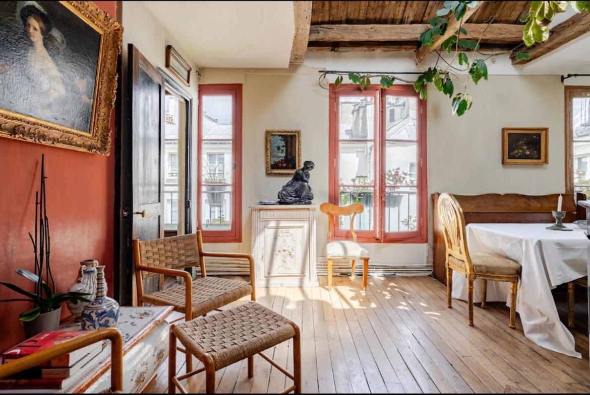 Appartement Atelier D Artiste En Plein Coeur Du Marais Parijs